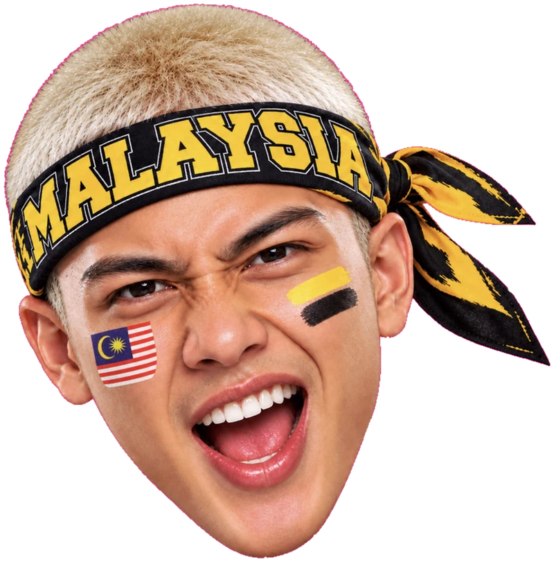 Peminat bola sepak Malaysia berikat kepala bertulis MALAYSIA, dengan bendera Malaysia dan cat kuning-hitam di pipi, menjerit gembira. Di sekelilingnya ada pelekat tangan nombor 1, tulisan GOL! dan vuvuzela.